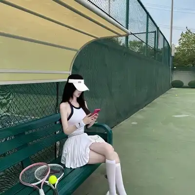 史伟